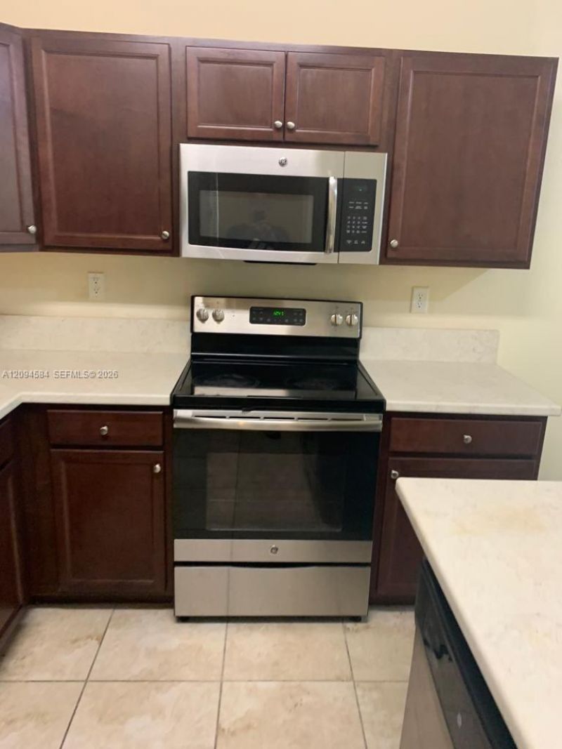 142 SE 28th Ter , Unit 10, Homestead, FL 33033 Photo