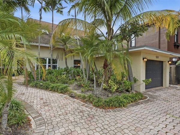 521 N Victoria Park Rd , Fort Lauderdale, FL 33301