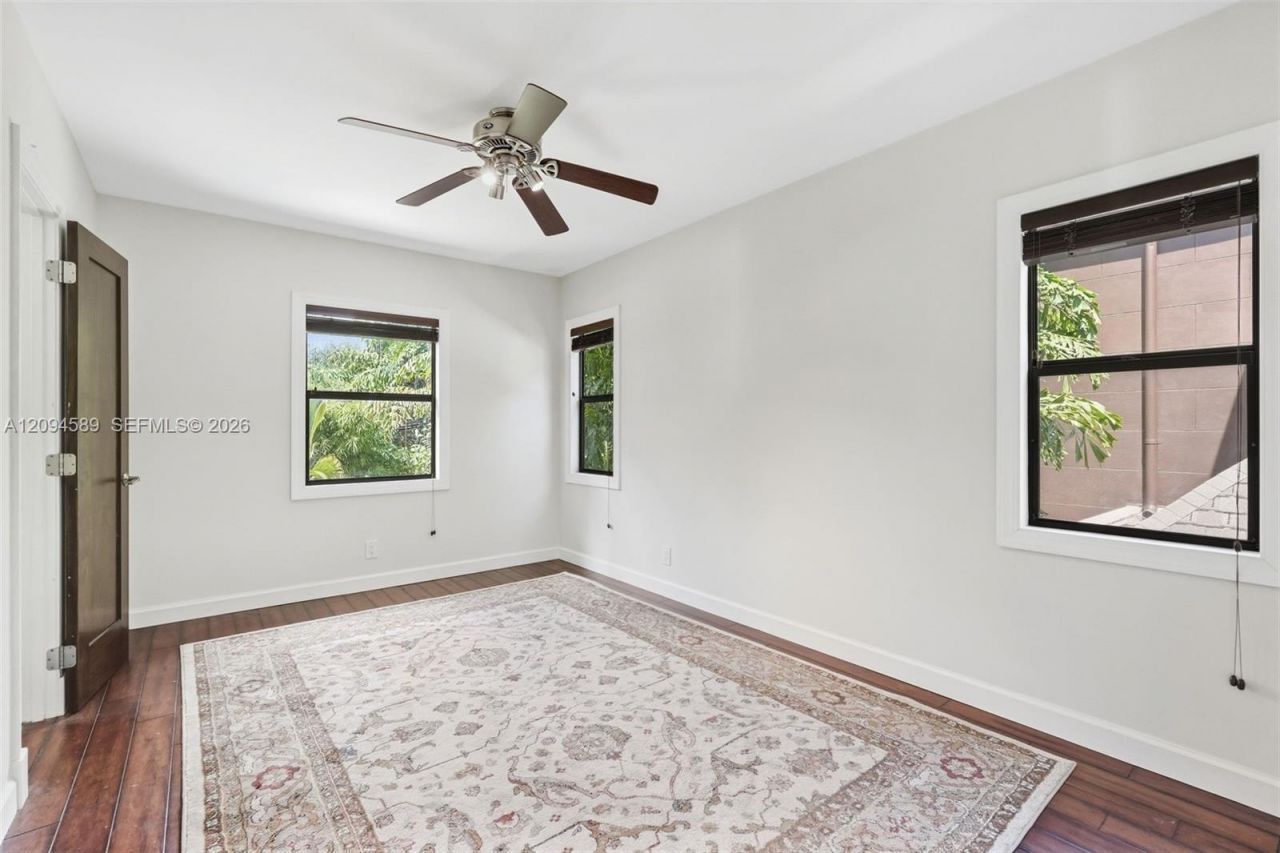 521 N Victoria Park Rd , Fort Lauderdale, FL 33301 Photo