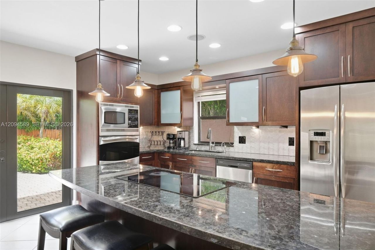 521 N Victoria Park Rd , Fort Lauderdale, FL 33301 Photo