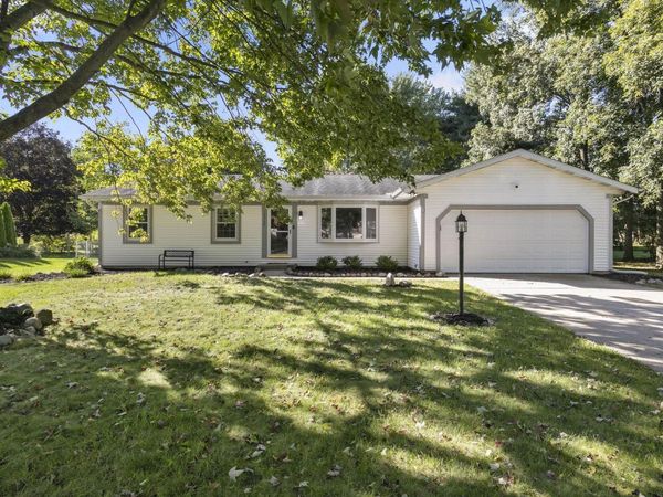 12320 Timberline Trace N, Granger, IN 46530