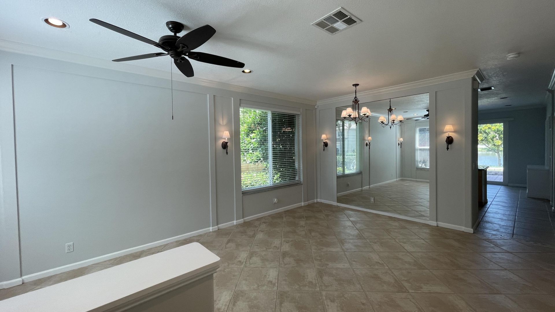 4857 Victoria Circle, West Palm Beach, FL 33409 Photo