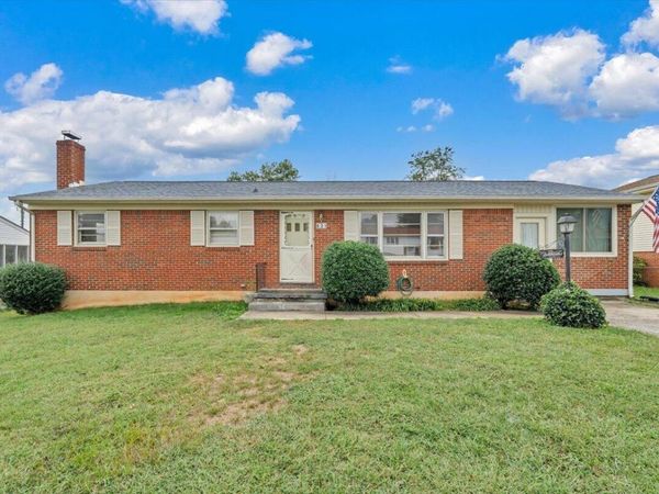 631 Santee RD, Roanoke, VA 24019