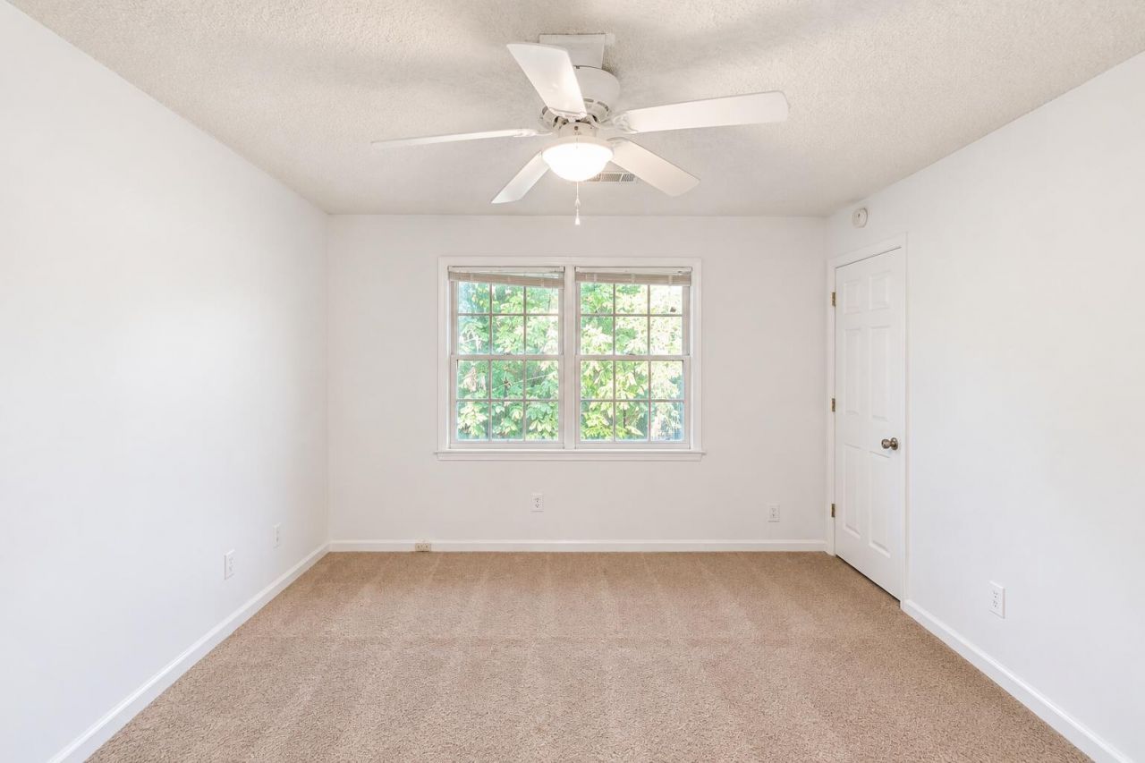 912 Sea Gull Drive Photo 13