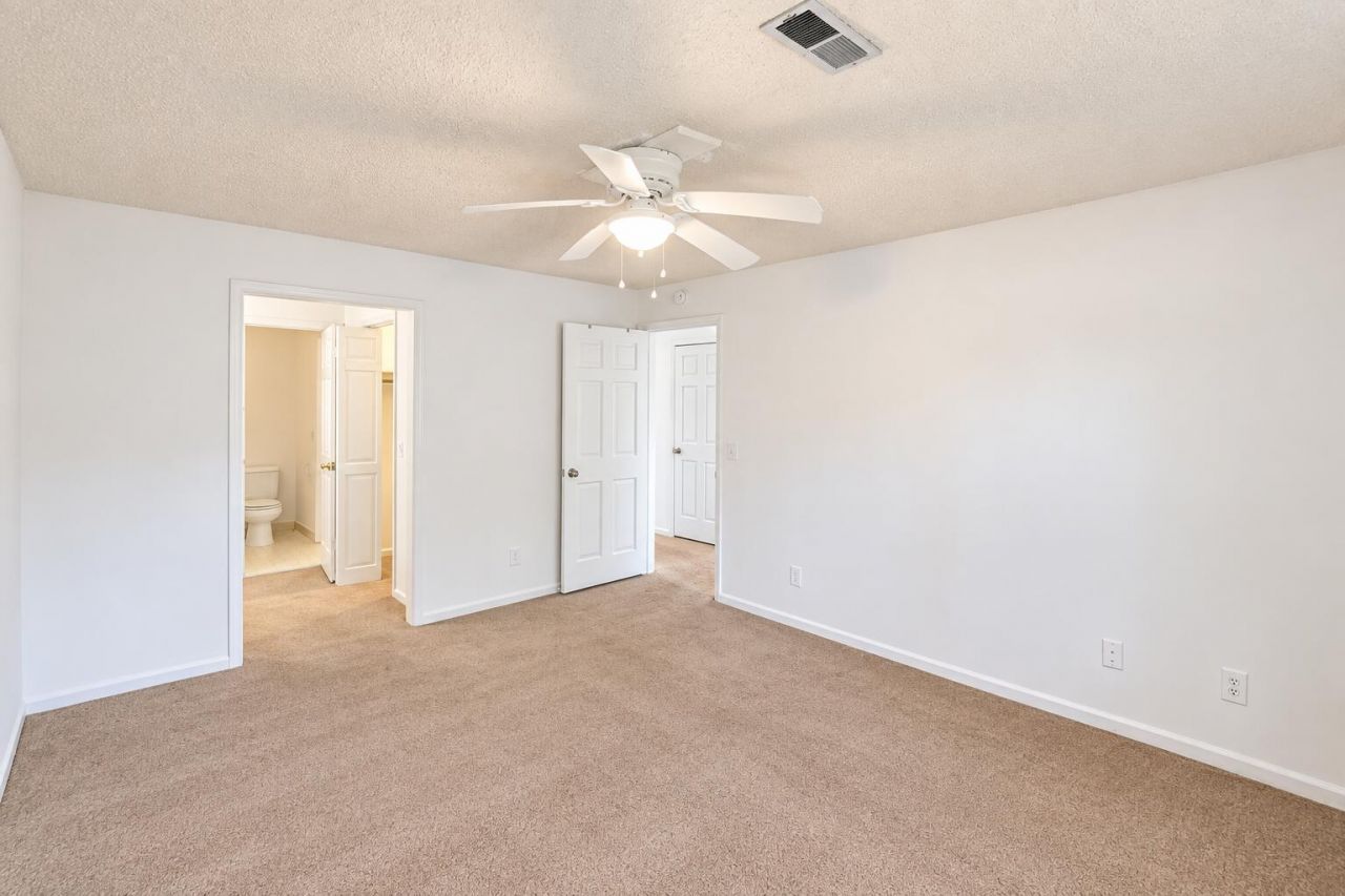 912 Sea Gull Drive Photo 17
