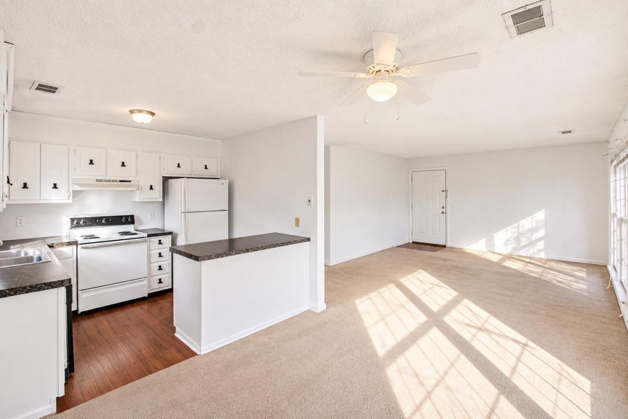 912 Sea Gull Drive Photo 6