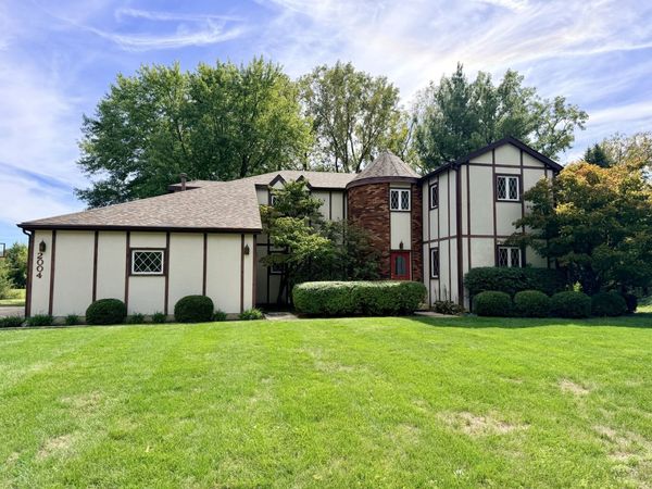 2004 Byrnebruk Drive, Champaign, IL 61822