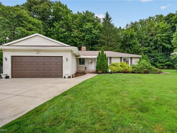 1597 Windsor Circle , Mayfield Heights, OH 44124