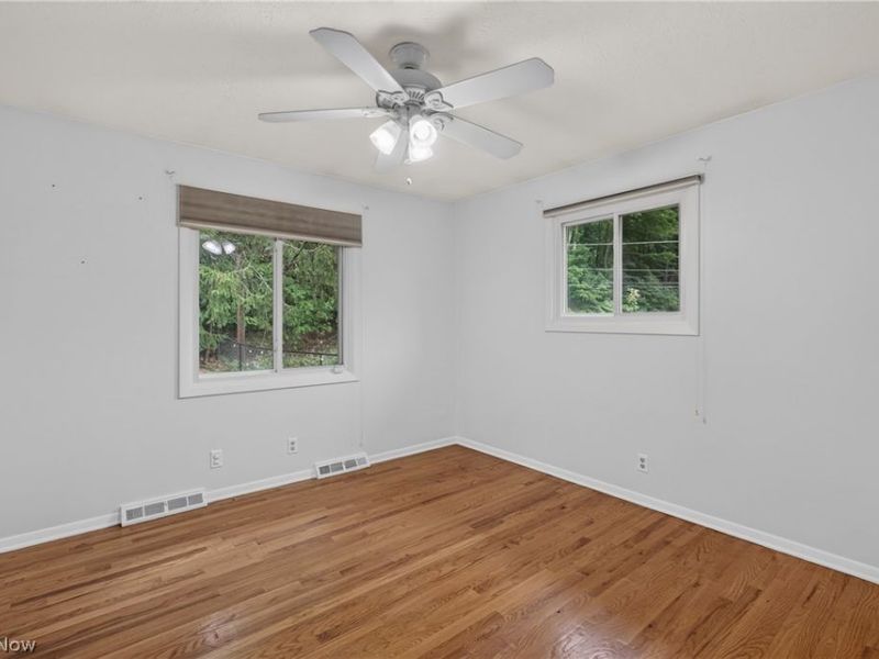 1597 Windsor Circle , Mayfield Heights, OH 44124 Photo 32