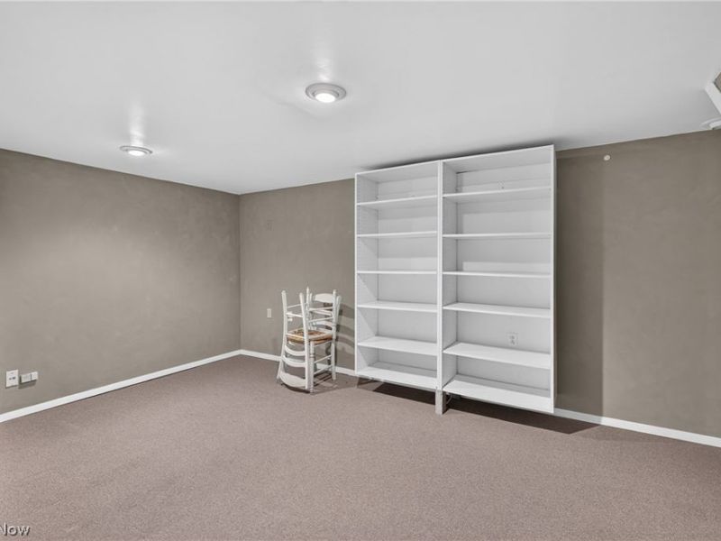 1597 Windsor Circle , Mayfield Heights, OH 44124 Photo 40