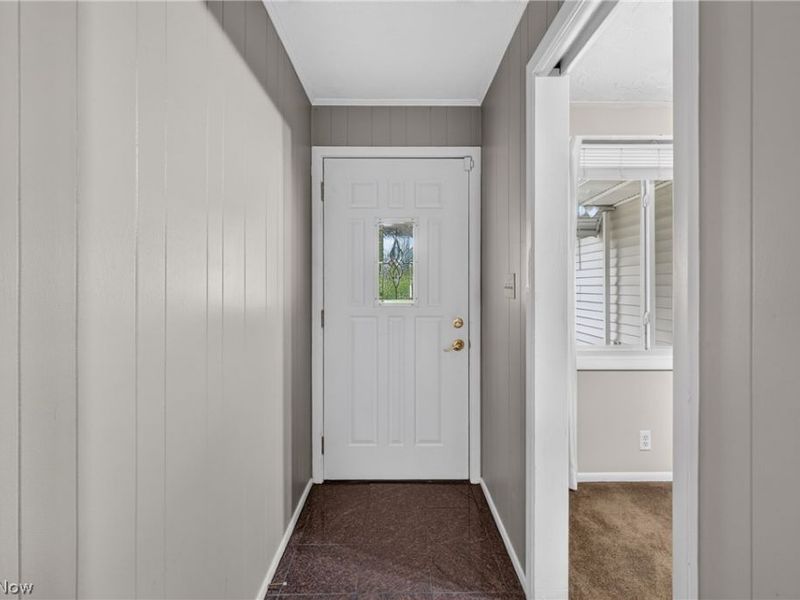 1597 Windsor Circle , Mayfield Heights, OH 44124 Photo 5