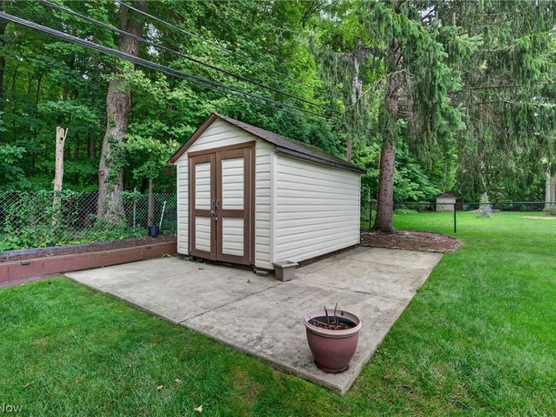 1597 Windsor Circle , Mayfield Heights, OH 44124 Photo 50