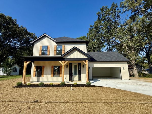 1014 Hills Chapel Rd , Manchester, TN 37355