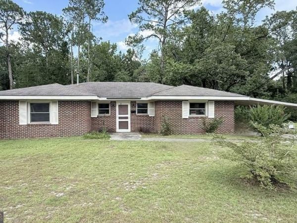 501 N Clark Street, Claxton, GA 30417