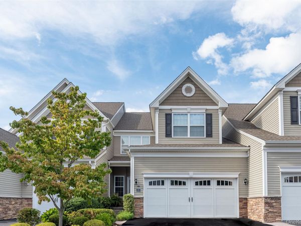 11 Pritchard Court , Fishkill, NY 12524