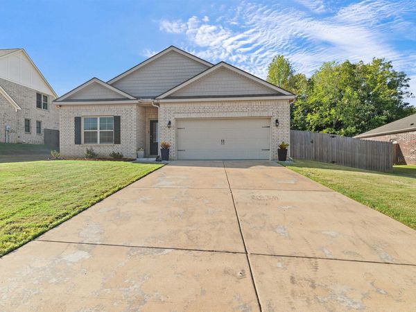 95 FAIRWAY HILLS DR, Oakland, TN 38060
