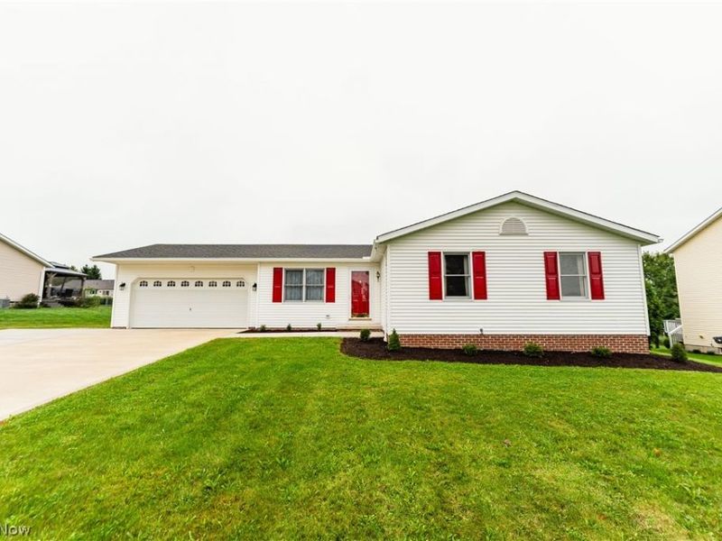 294 Apple Ridge Drive, Apple Creek, OH 44606 Photo 2