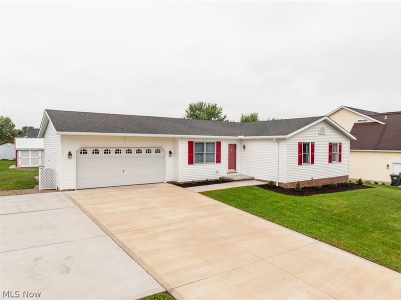 294 Apple Ridge Drive, Apple Creek, OH 44606 Photo 3