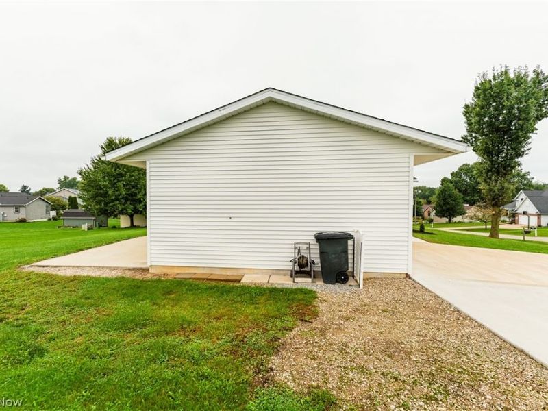 294 Apple Ridge Drive, Apple Creek, OH 44606 Photo 4