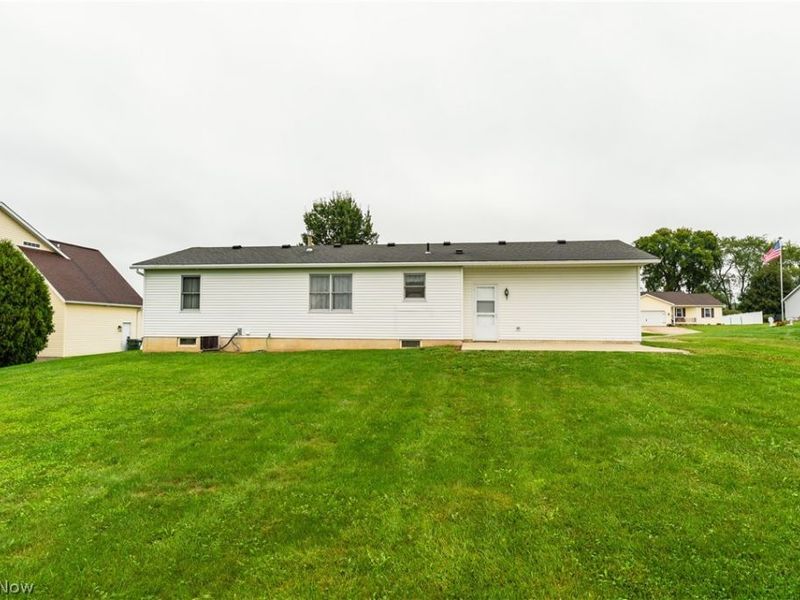 294 Apple Ridge Drive, Apple Creek, OH 44606 Photo 6