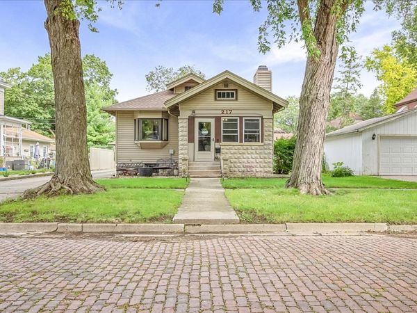 217 W Moulton Street, Pontiac, IL 61764