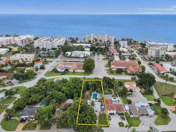 460 SE 18TH Avenue, Deerfield Beach, FL 33441