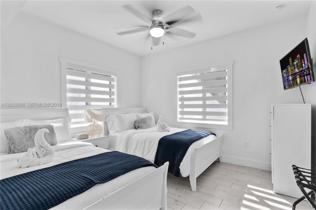 103 W Avenue A, Key Largo, FL 33037 Photo