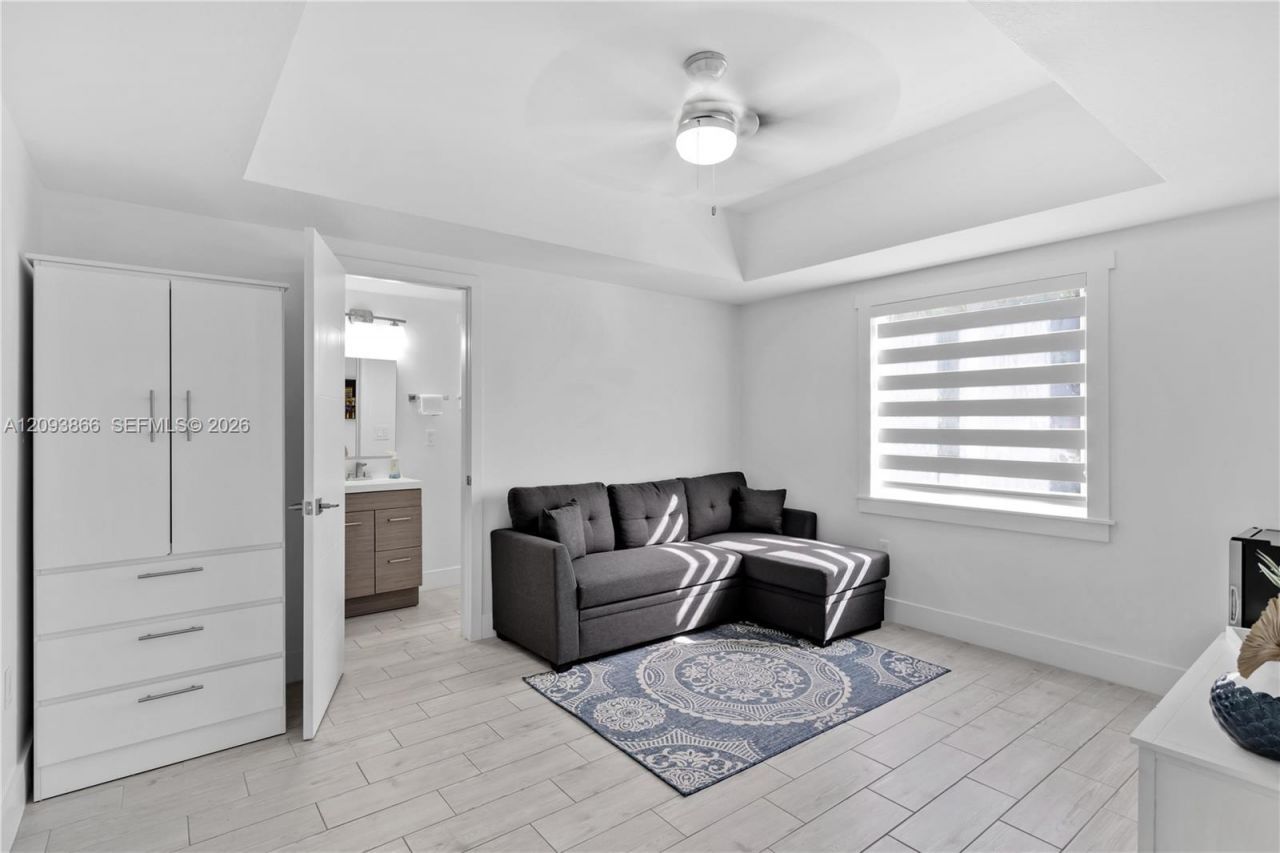 103 W Avenue A, Key Largo, FL 33037 Photo
