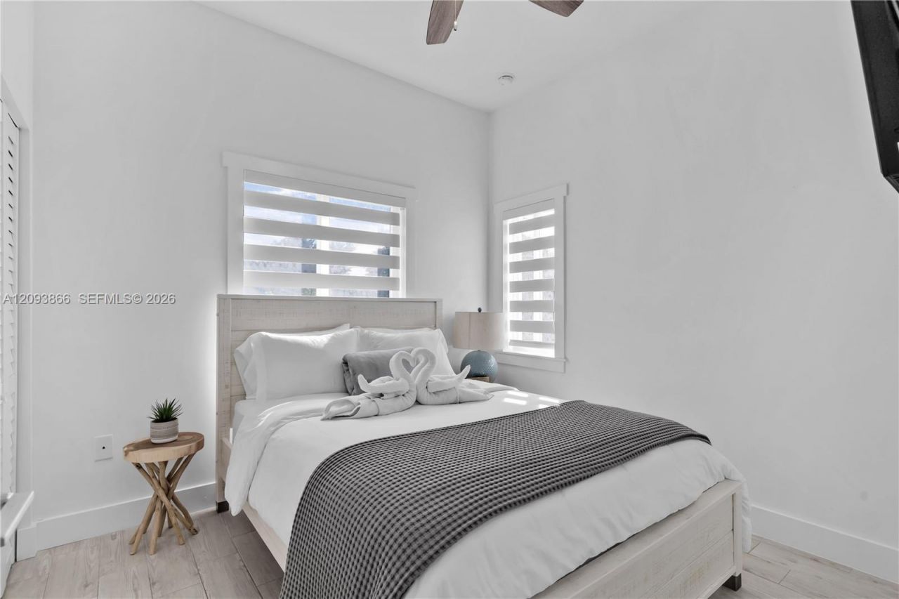 103 W Avenue A, Key Largo, FL 33037 Photo