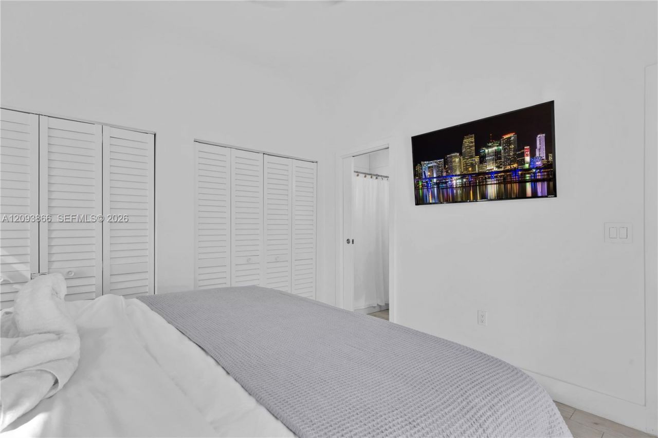 103 W Avenue A, Key Largo, FL 33037 Photo