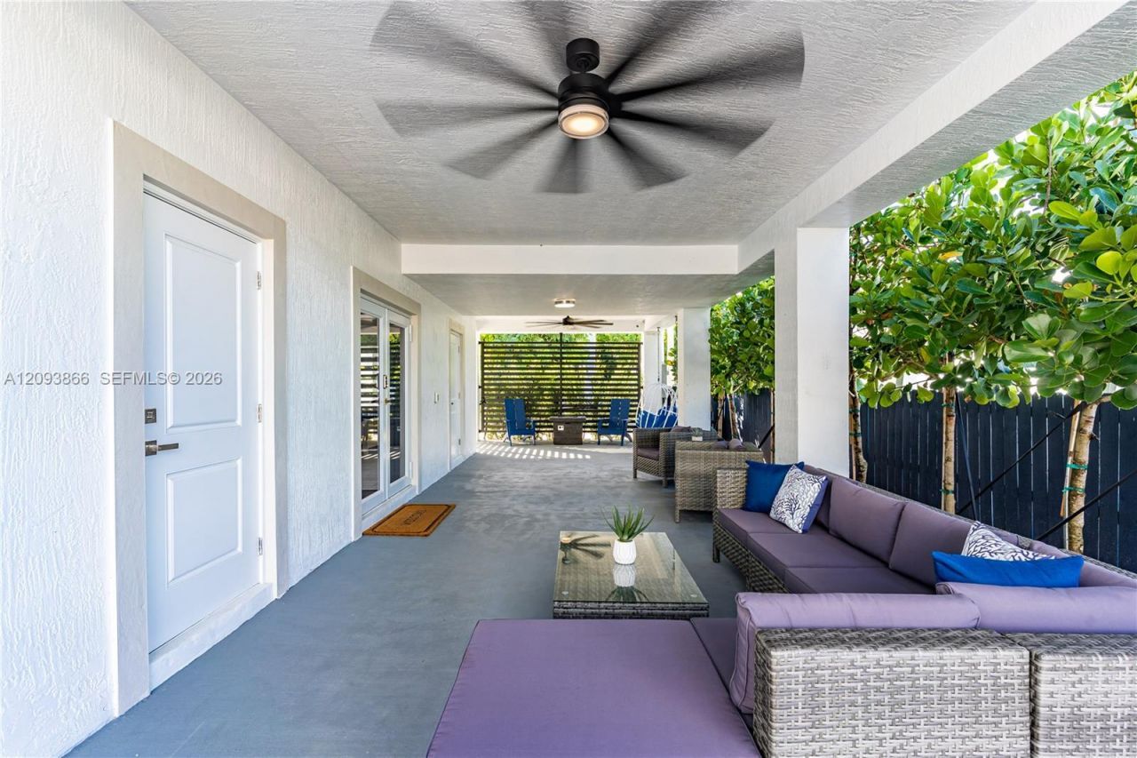 103 W Avenue A, Key Largo, FL 33037 Photo