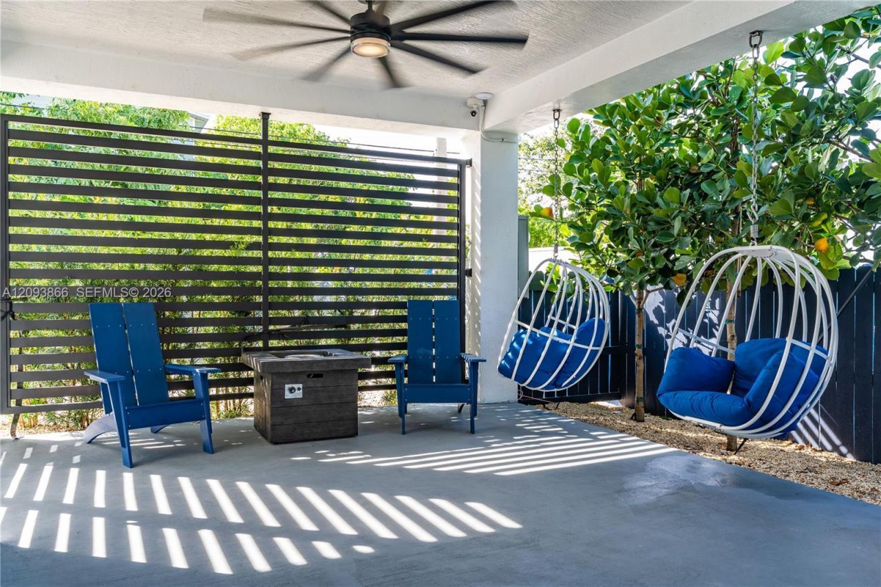 103 W Avenue A, Key Largo, FL 33037 Photo