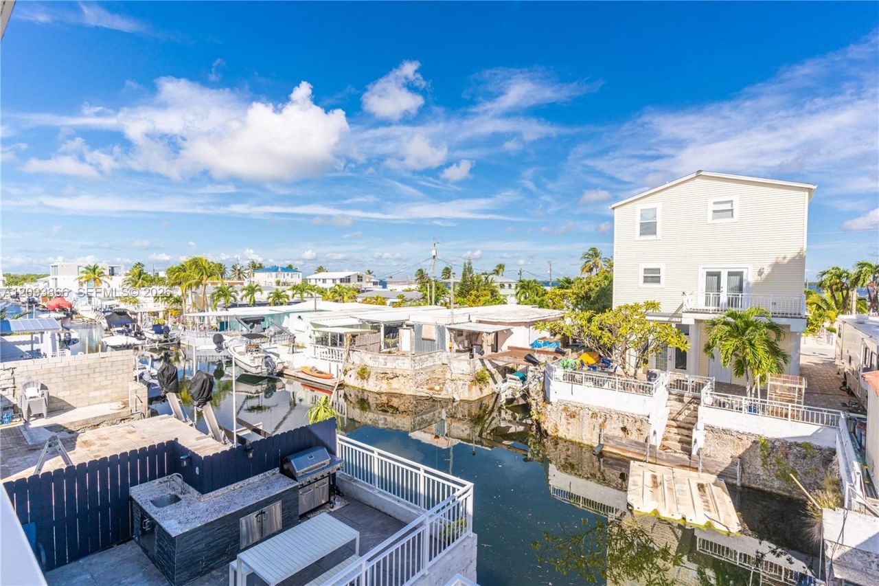 103 W Avenue A, Key Largo, FL 33037 Photo