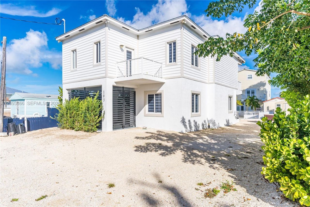 103 W Avenue A, Key Largo, FL 33037 Photo