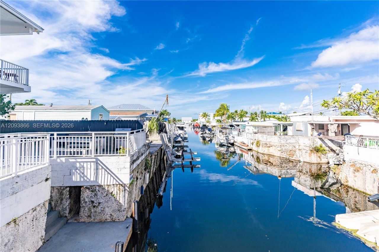 103 W Avenue A, Key Largo, FL 33037 Photo