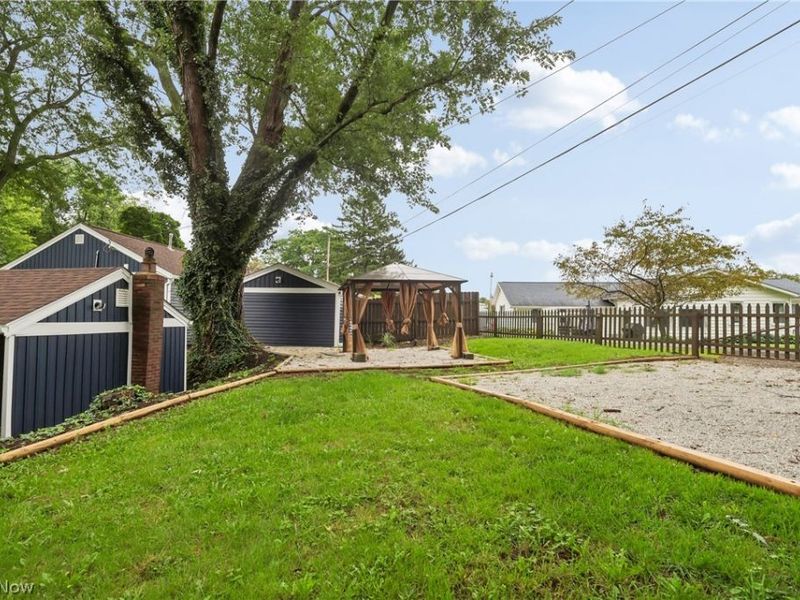 50 S Glencoe Drive , Akron, OH 44319 Photo 36