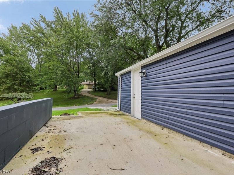 50 S Glencoe Drive , Akron, OH 44319 Photo 37