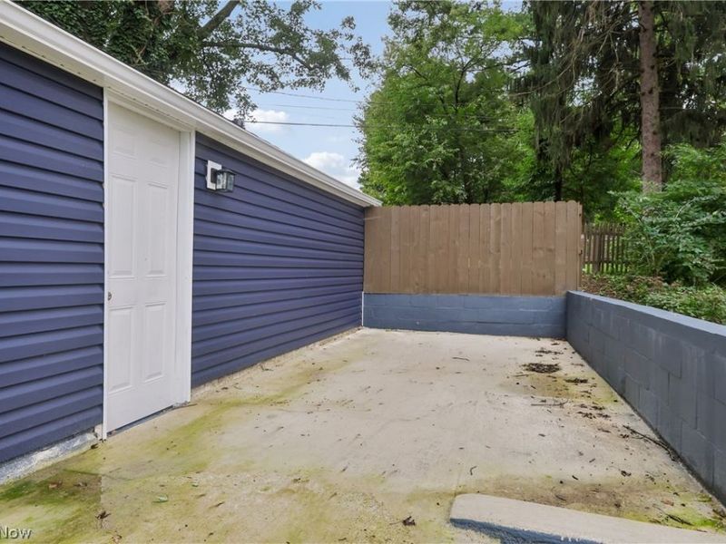50 S Glencoe Drive , Akron, OH 44319 Photo 38