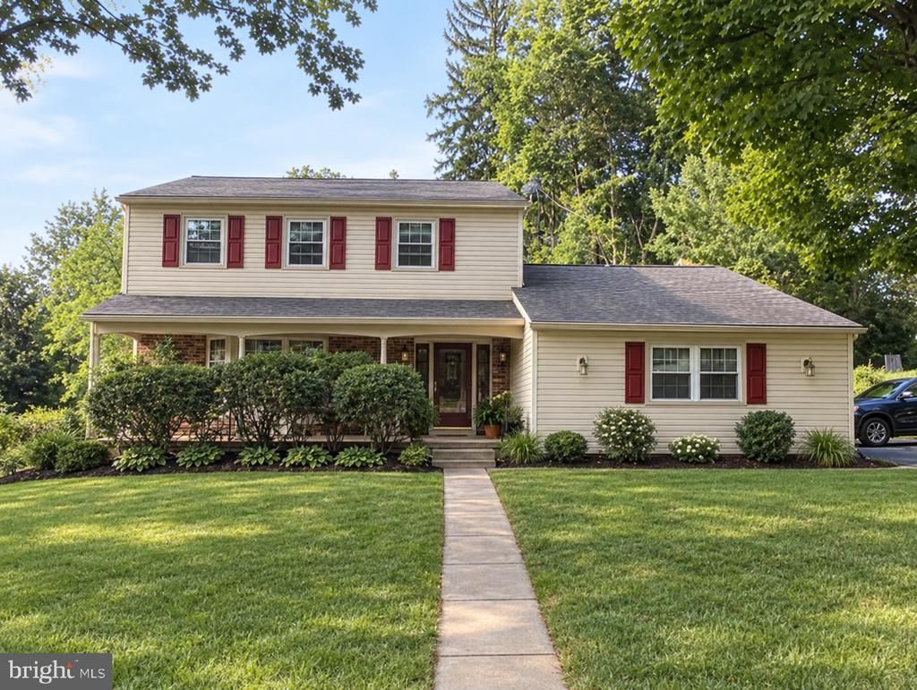 604 HEATHER LANE, BRYN MAWR, PA 19010