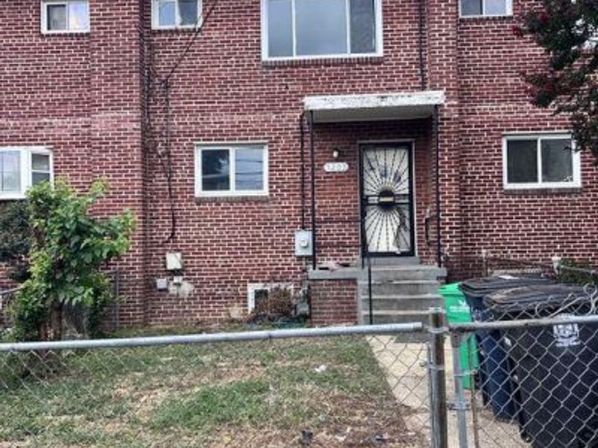 5203 Deal Drive, Oxon Hill, MD 20745 Main Photo