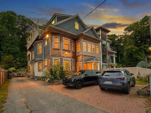 398 Lake Ave, Unit 2, Worcester, MA 01604