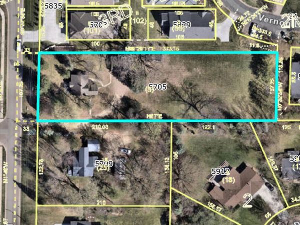 5705 Olinger Rd , Edina, MN 55436