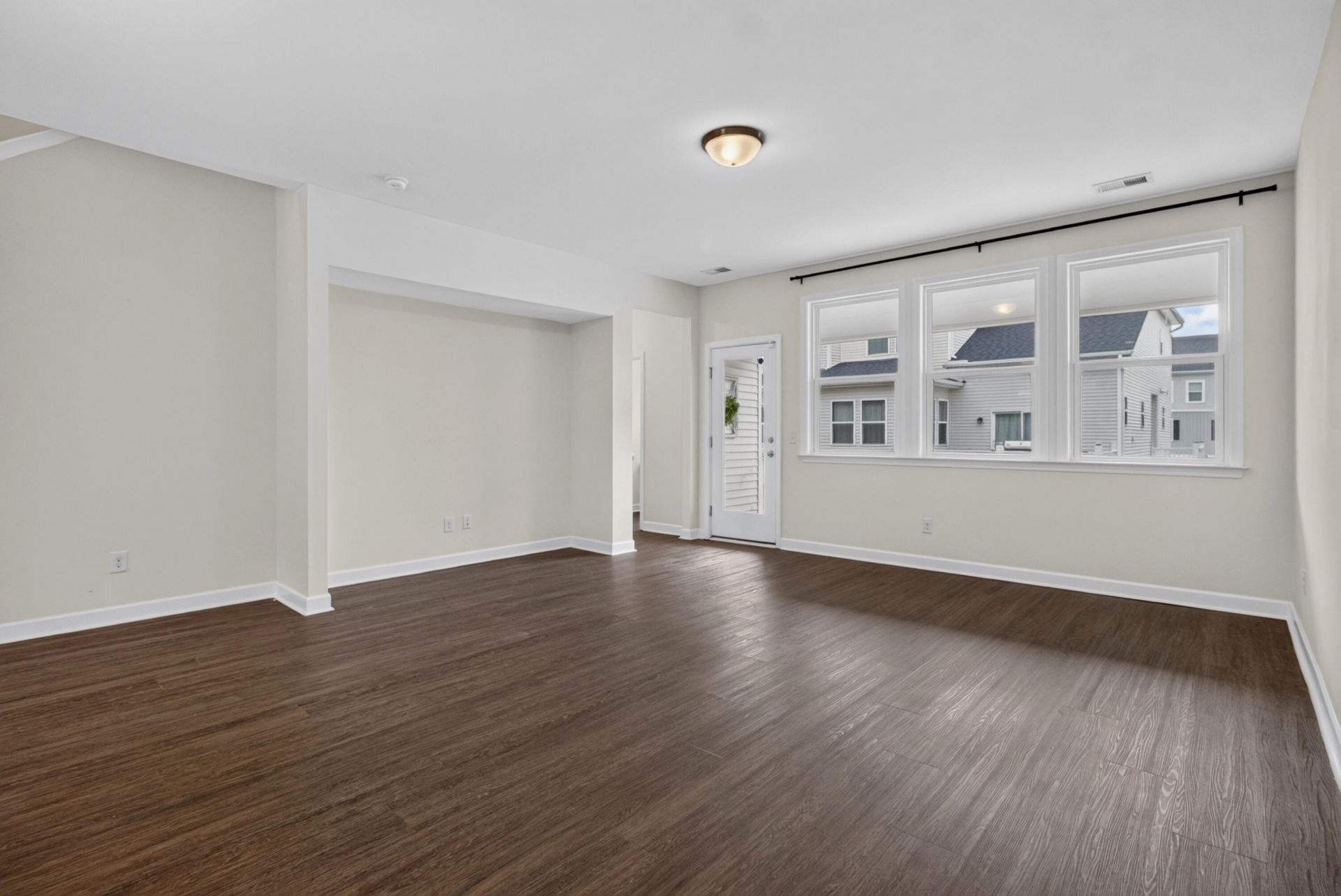 544 Mclernon Trace Photo 16