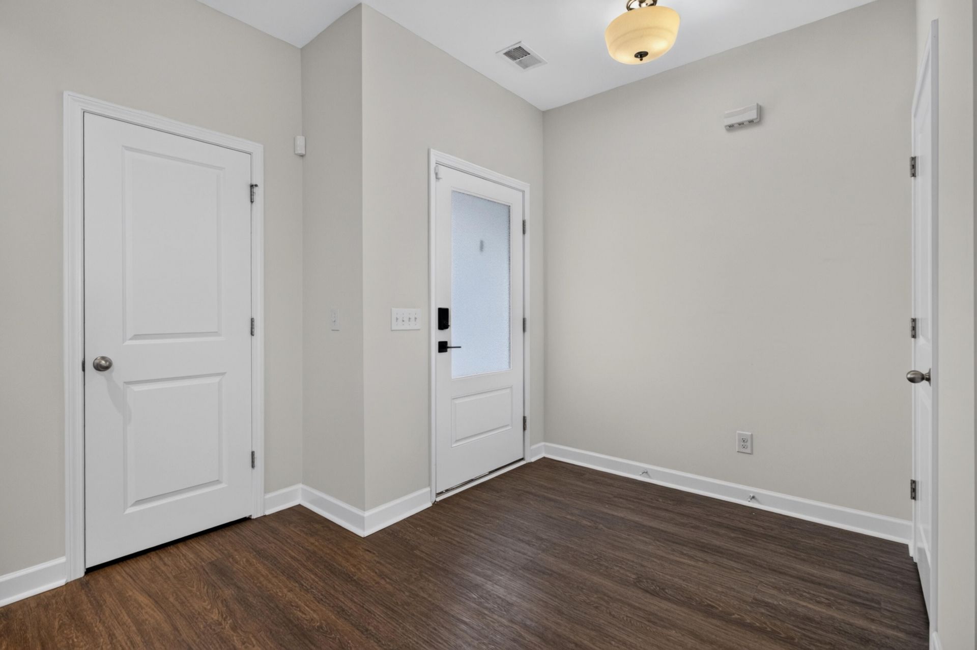 544 Mclernon Trace Photo 9