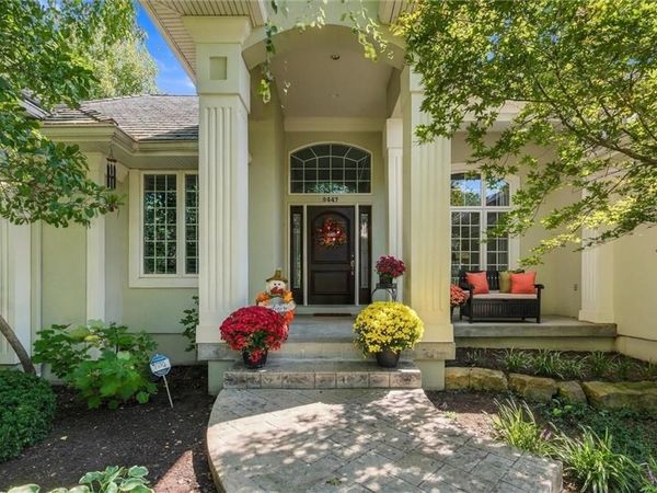 8447 Summit Street, Lenexa, KS 66215