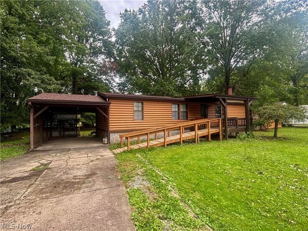 1879 Difford Drive , Niles, OH 44446