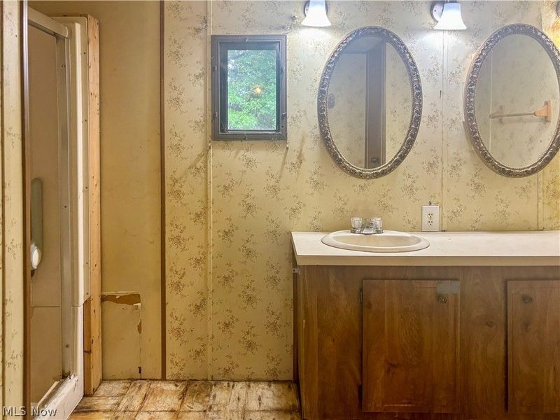 1879 Difford Drive, Niles, OH 44446 Photo 11