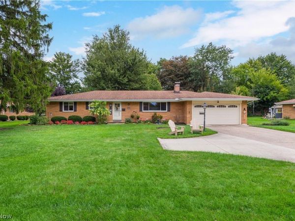 5323 Evergreen Drive , North Olmsted, OH 44070