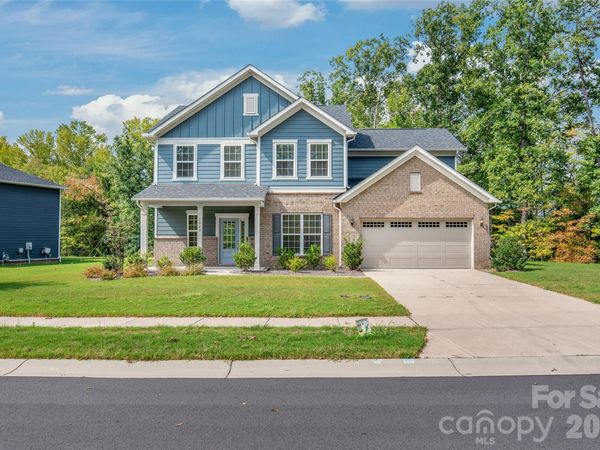 1043 Kalli Drive, Matthews, NC 28104