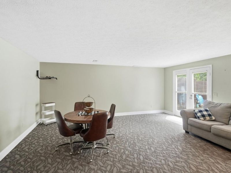 6467 Visitation Drive, Green Township, OH 45248 Photo 25